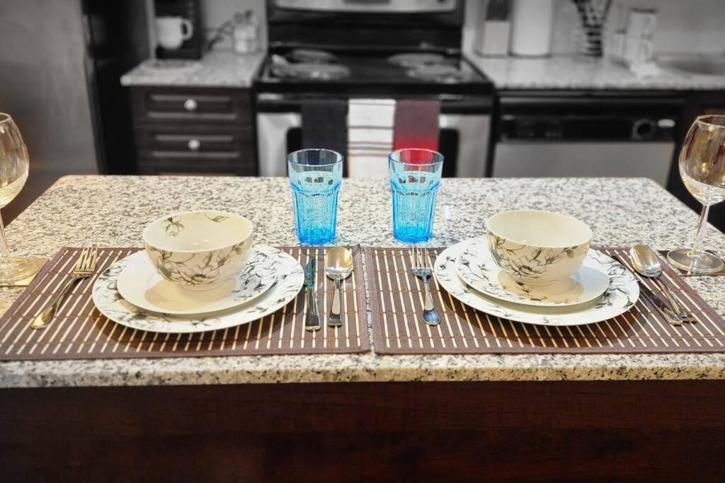 Lakeview Condo In Downtown With Free Parking. Toronto Dış mekan fotoğraf